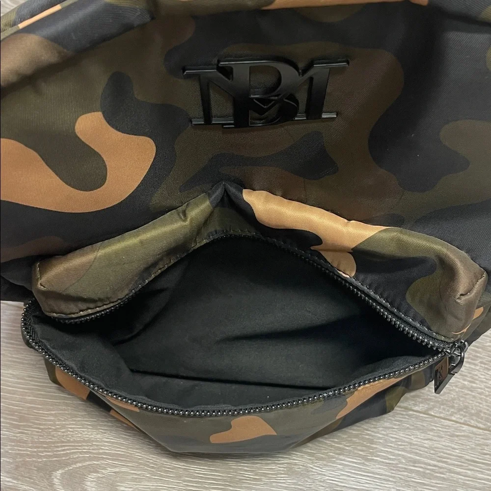 Badgley Mischka Camo Camouflage Laptop Backpack Khaki Green Brown Black